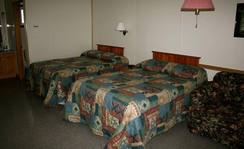 Lanes Riverhouse Inn & Cottages Montague Cameră foto