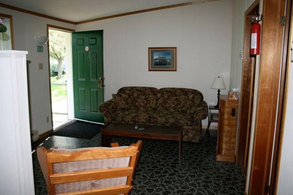 Lanes Riverhouse Inn & Cottages Montague Cameră foto
