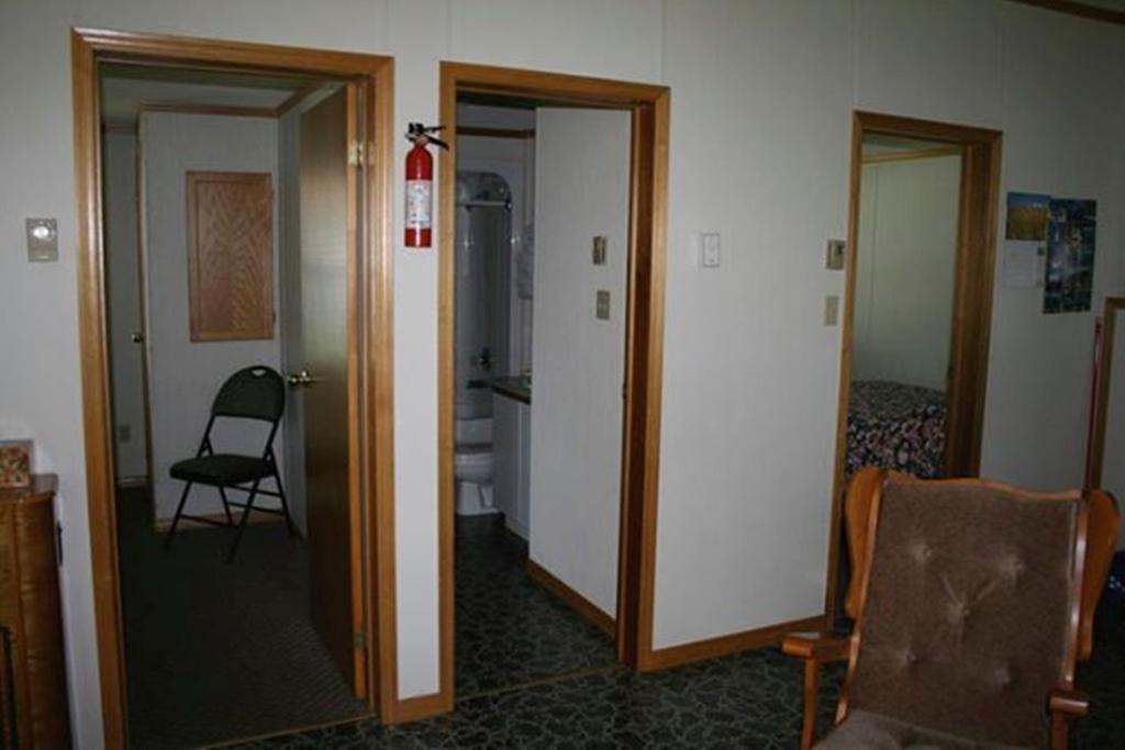 Lanes Riverhouse Inn & Cottages Montague Cameră foto